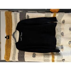 Barefoot Dreams CozyChic Lite Long Sleeve Kangaroo Pocket Pullover - Medium